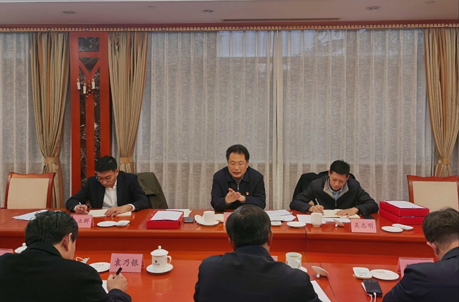 49e102c9b3973ba9e3d09b84adebbdaa.jpg 3.jpg