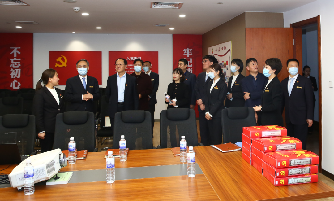 652c969977ec16061f44c4bdb29ac8f3.png 640.png